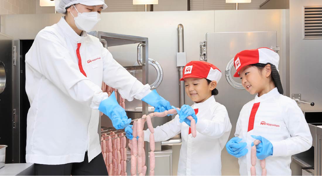 画像：料理する子供